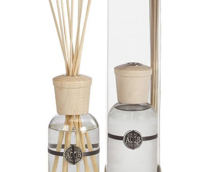 Bergamot Tobacco Reed Diffuser 7.85 oz Supply